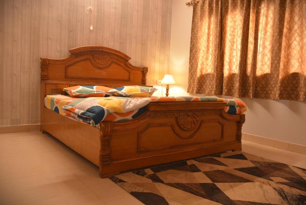 Malaiya Homestay - Grandeur Living Experience Jabalpur Bagian luar foto