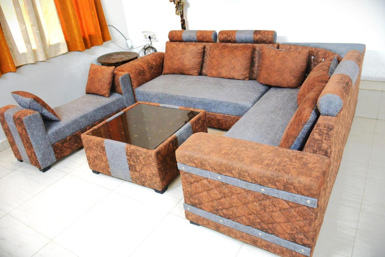 Malaiya Homestay - Grandeur Living Experience Jabalpur Bagian luar foto