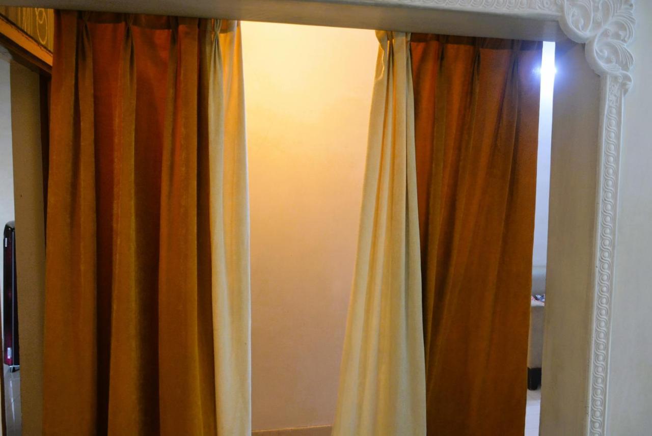 Malaiya Homestay - Grandeur Living Experience Jabalpur Bagian luar foto