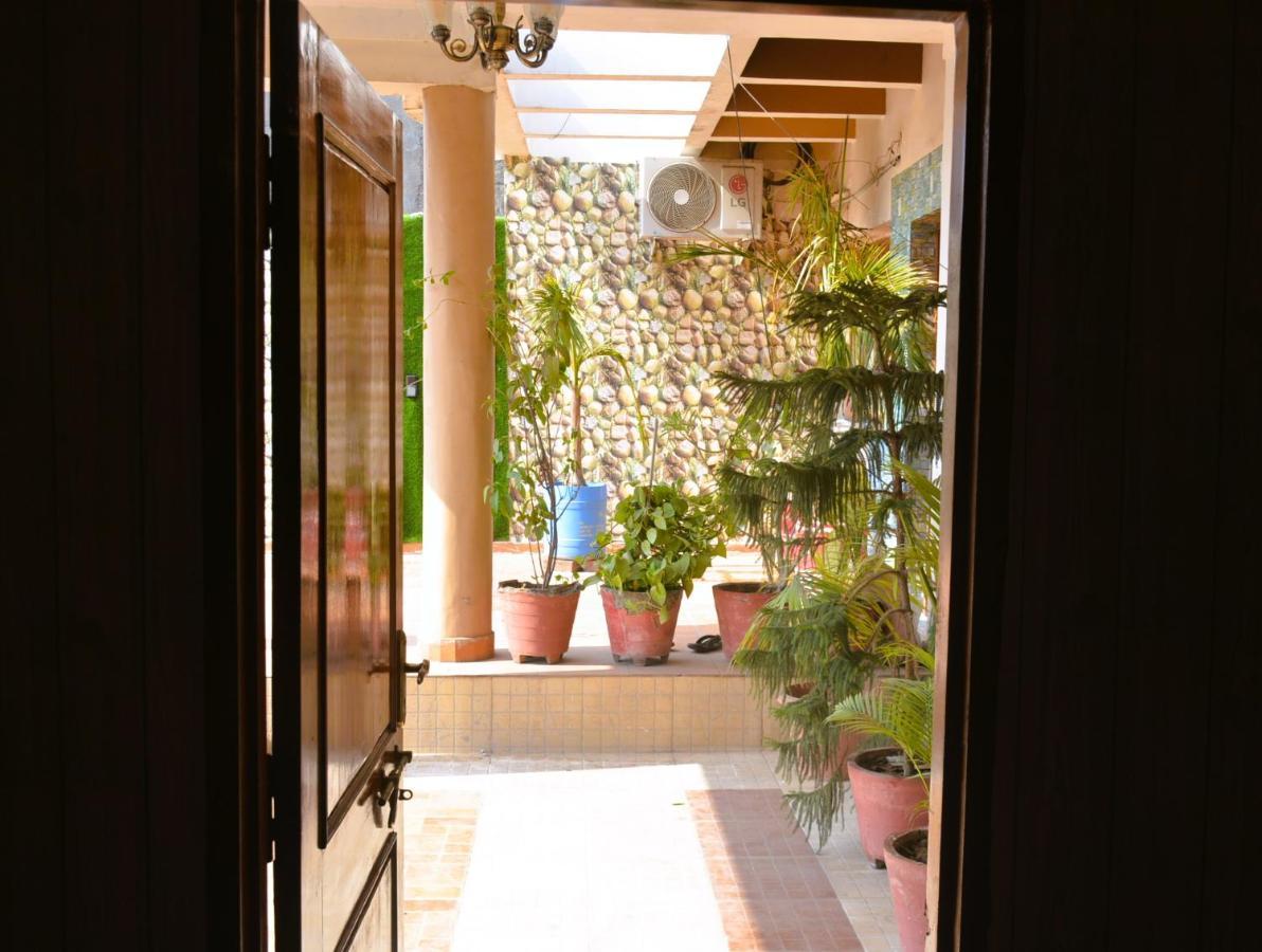 Malaiya Homestay - Grandeur Living Experience Jabalpur Bagian luar foto