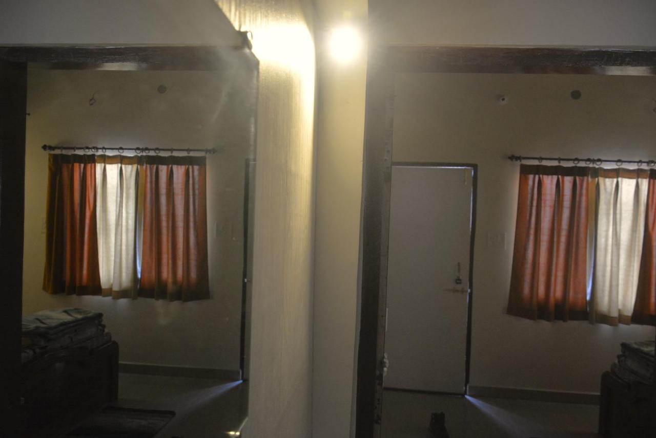 Malaiya Homestay - Grandeur Living Experience Jabalpur Bagian luar foto