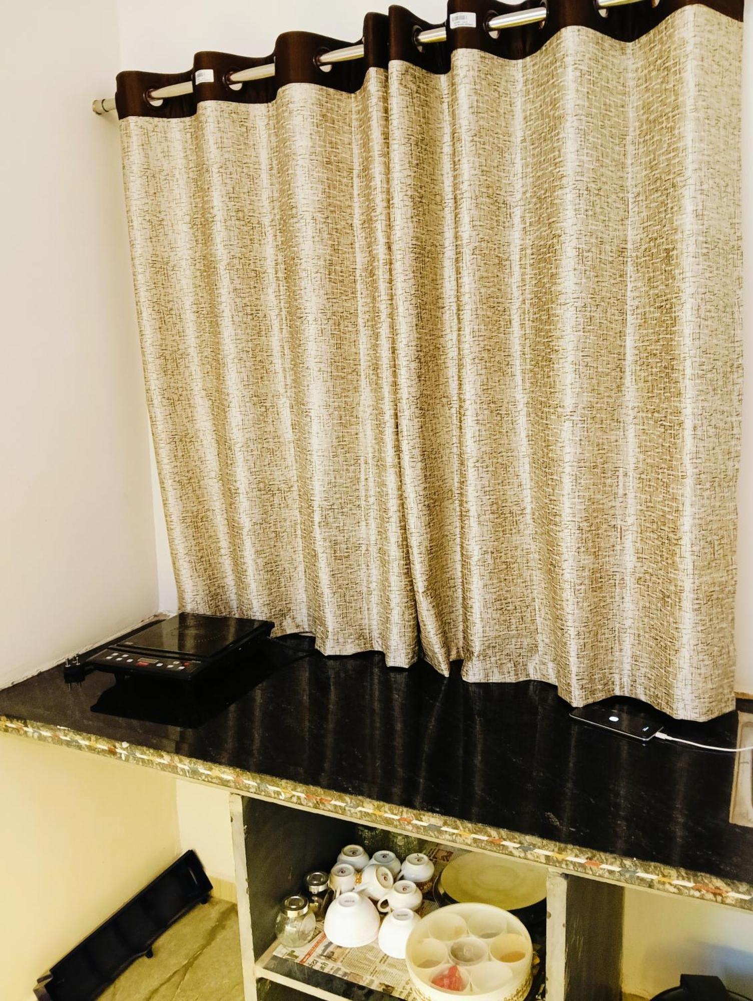 Malaiya Homestay - Grandeur Living Experience Jabalpur Bagian luar foto